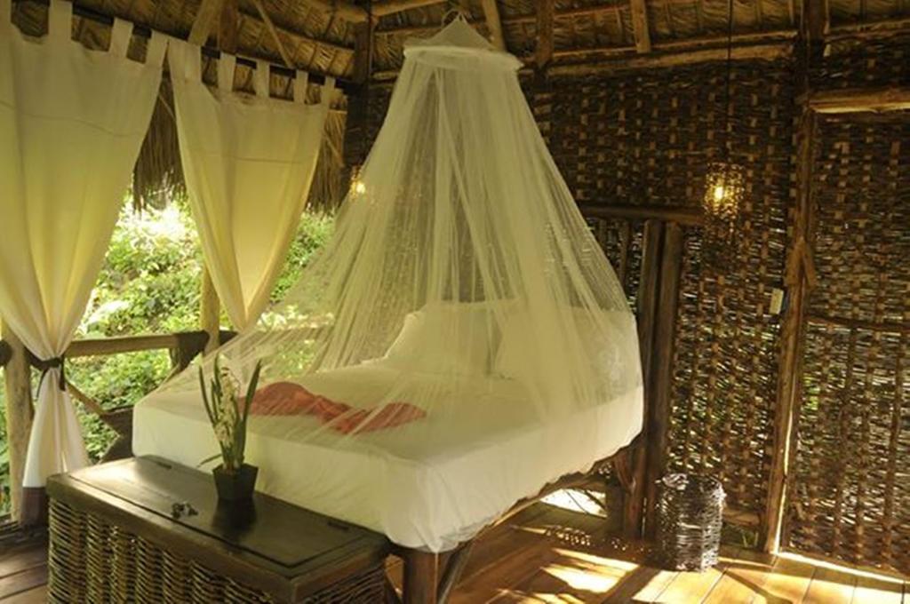 Santa Barbara De Samana Dominican Tree House Village المظهر الخارجي الصورة