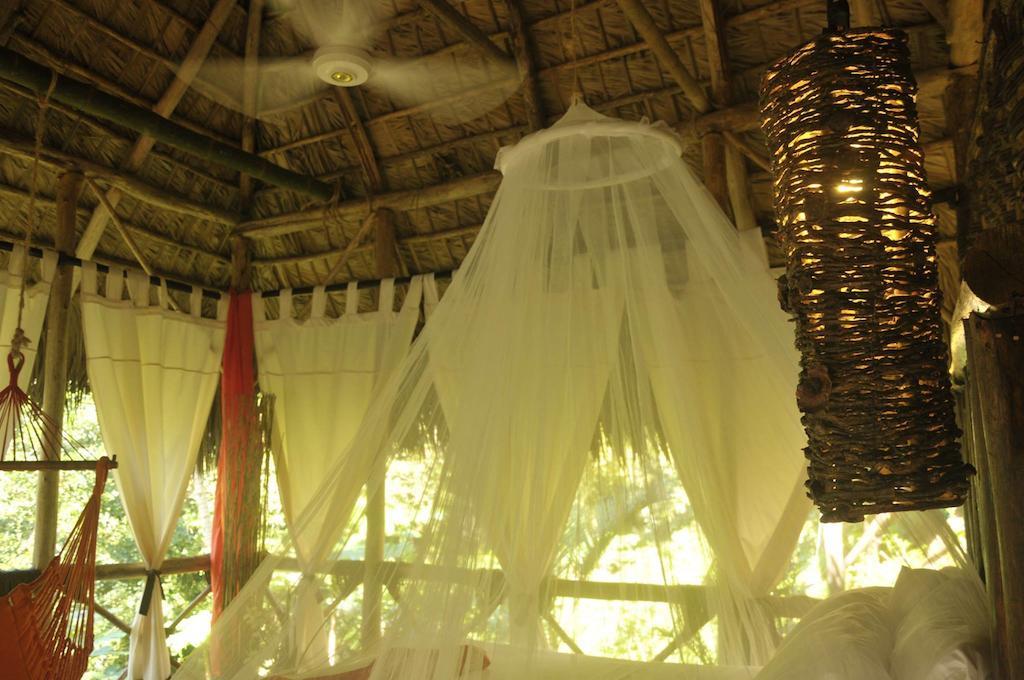 Santa Barbara De Samana Dominican Tree House Village المظهر الخارجي الصورة